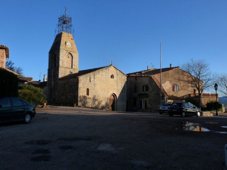 L'église et sa place - Le Cannet-des-Maures