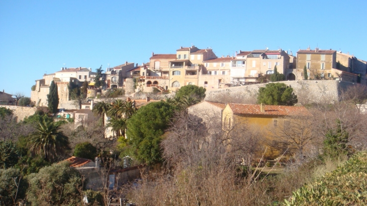 VUE DU VILLAGE PERCHE - Le Castellet