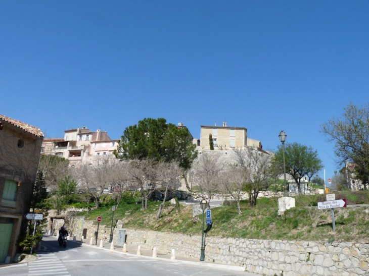 Dans le village - Le Castellet