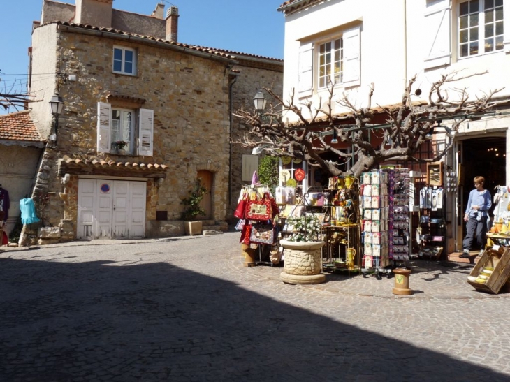 Dans le village - Le Castellet