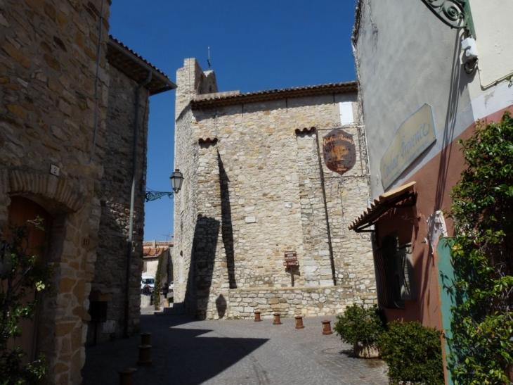 Dans le village - Le Castellet