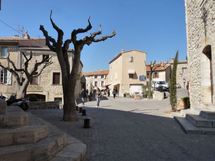 Dans le village - Le Castellet