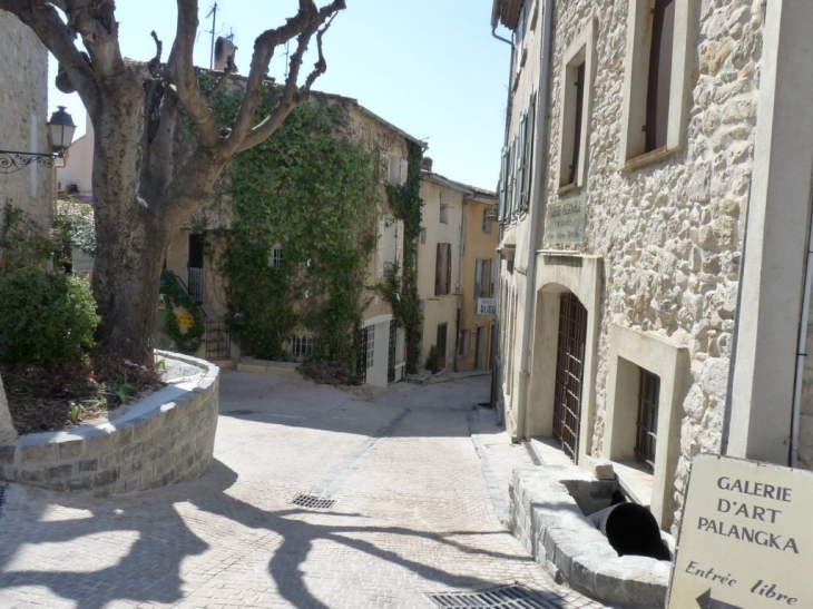 Dans le village - Le Castellet