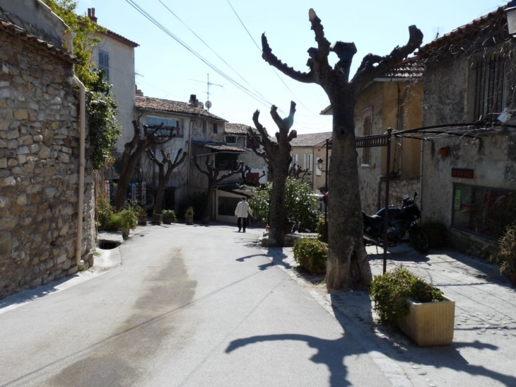 Dans le village - Le Castellet