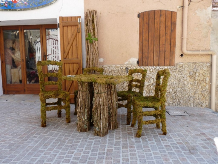 Dans le village - Le Castellet