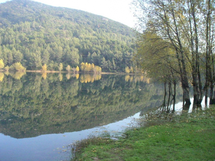 Le Barrage - Le Revest-les-Eaux