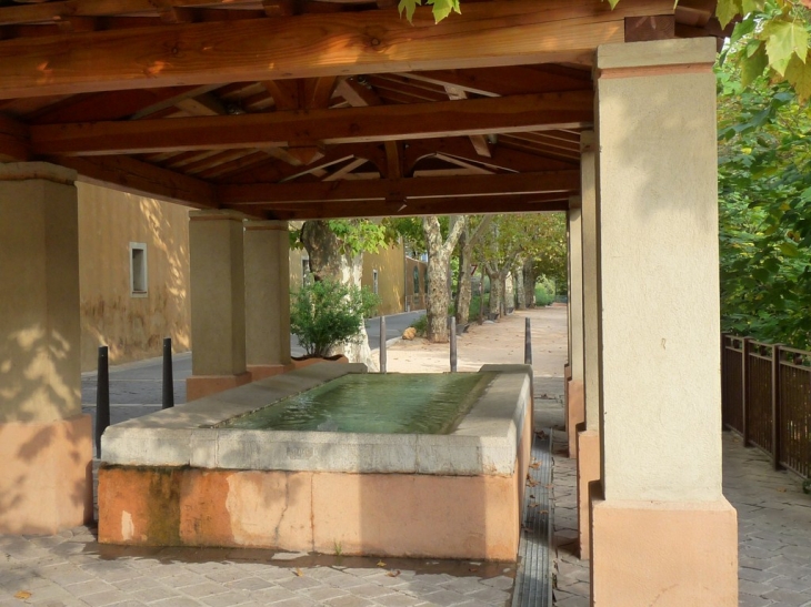 L'ancien lavoir - Le Revest-les-Eaux