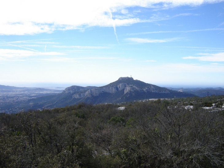 Le mont Caume - Le Revest-les-Eaux