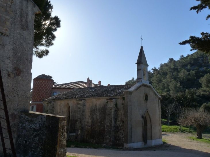 Une chapelle au chateau de Tourris - Le Revest-les-Eaux