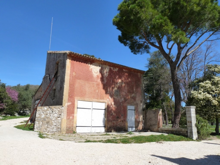 Au chateau de Tourris - Le Revest-les-Eaux