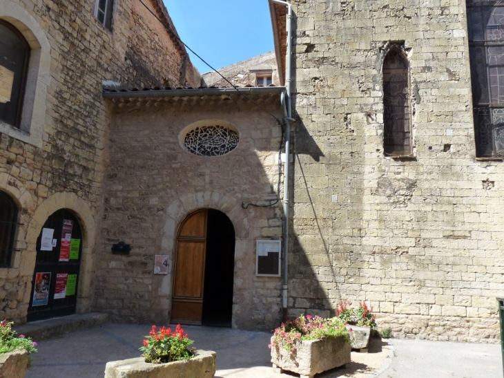 L'eglise Notre Dame de l'assomption - Le Val