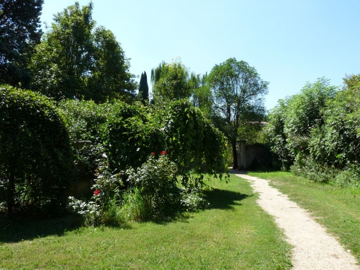 Le parc  et jardin du village - Le Val