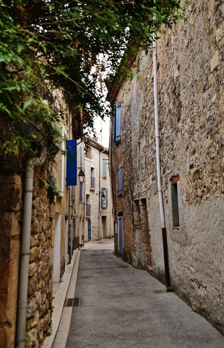 Le Village - Le Val