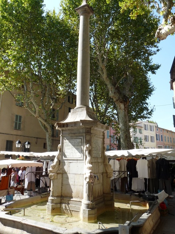 La fontaine de la Noix - Lorgues