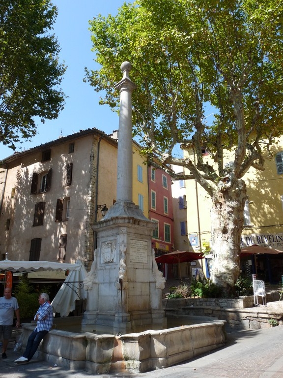 La fontaine de la Noix - Lorgues