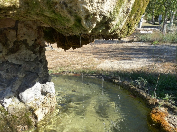 Dans le village - Mazaugues