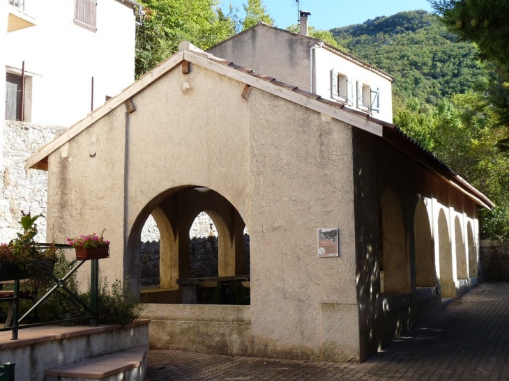 L'ancien lavoir - Mazaugues