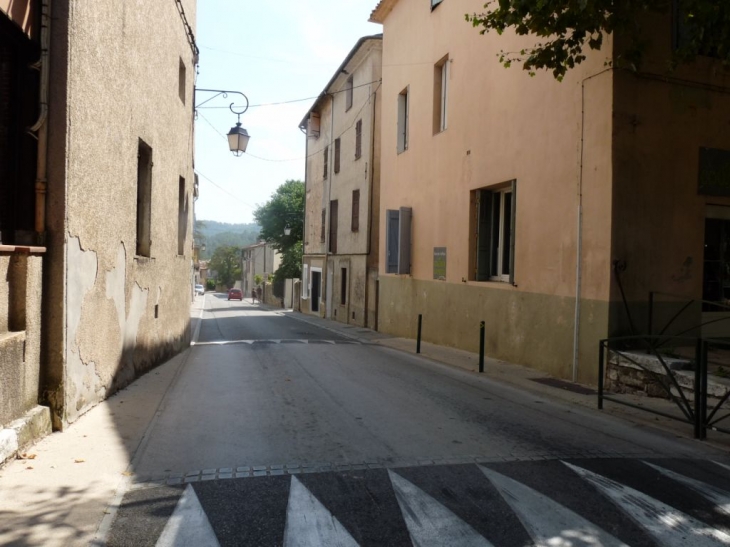 Route de Toulon - Méounes-lès-Montrieux