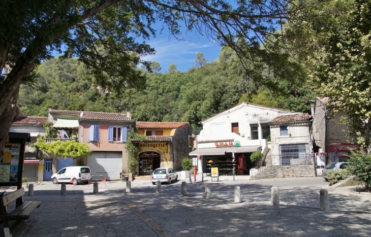 Le Village - Méounes-lès-Montrieux