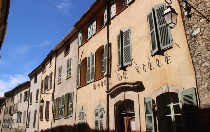 Hotel-de-Ville - Méounes-lès-Montrieux