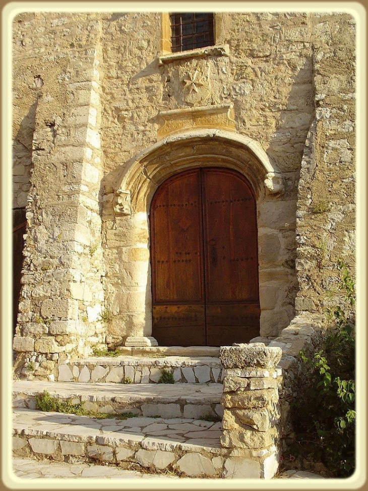 La Porte du chateau des Templiers - Montfort-sur-Argens