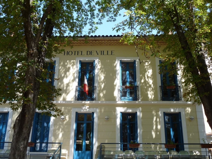 La mairie - Montfort-sur-Argens