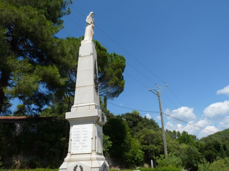 En hommage  dans le quartier du Clon - Montfort-sur-Argens