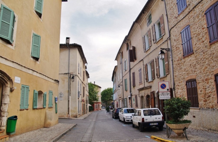 Le Village - Montfort-sur-Argens