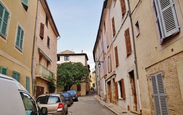 Le Village - Montfort-sur-Argens