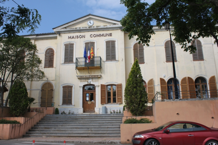 La Mairie - Montmeyan