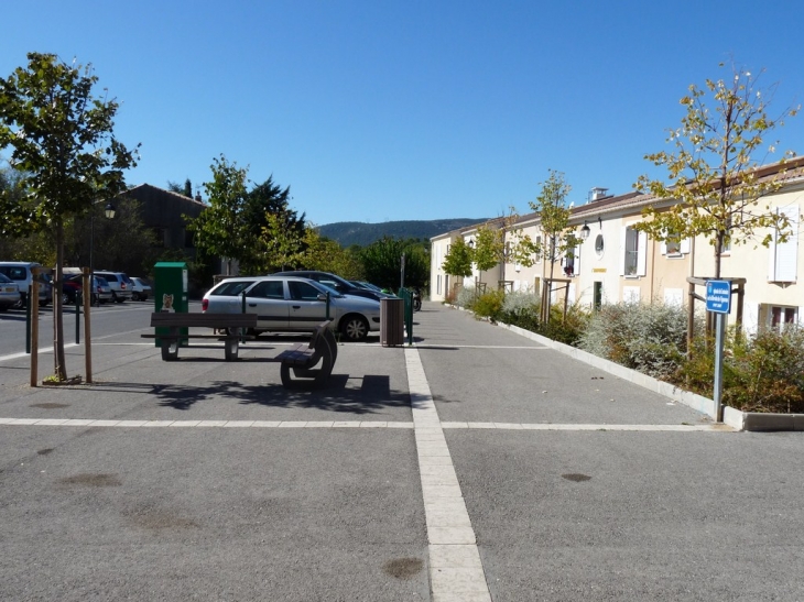 Dans le village - Néoules