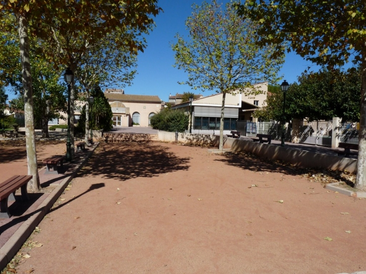 La place des boules - Néoules