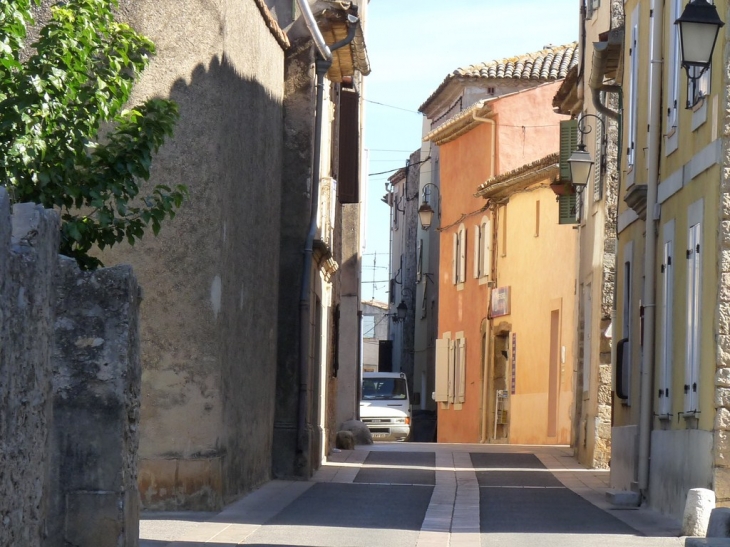 Rue de la république - Néoules