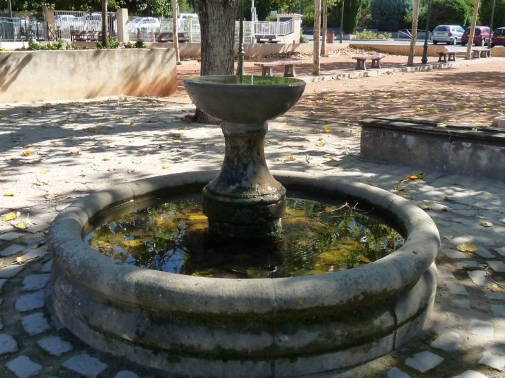 Square du bicentenaire - Néoules