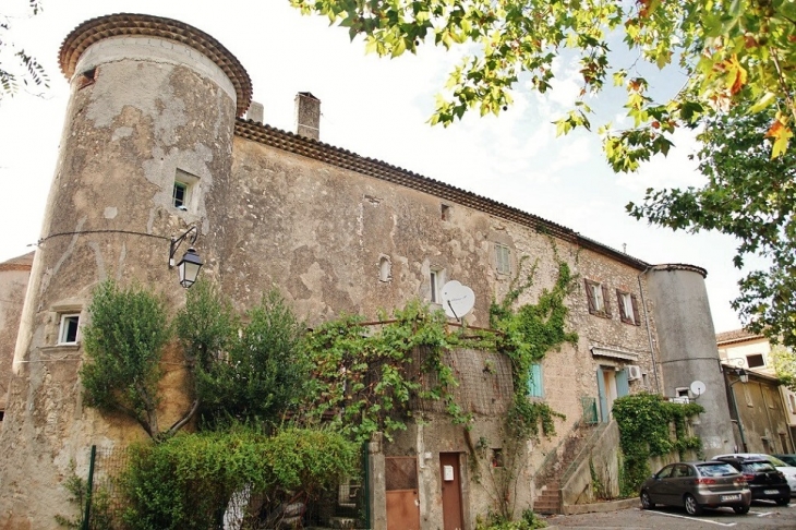 Le Château - Néoules