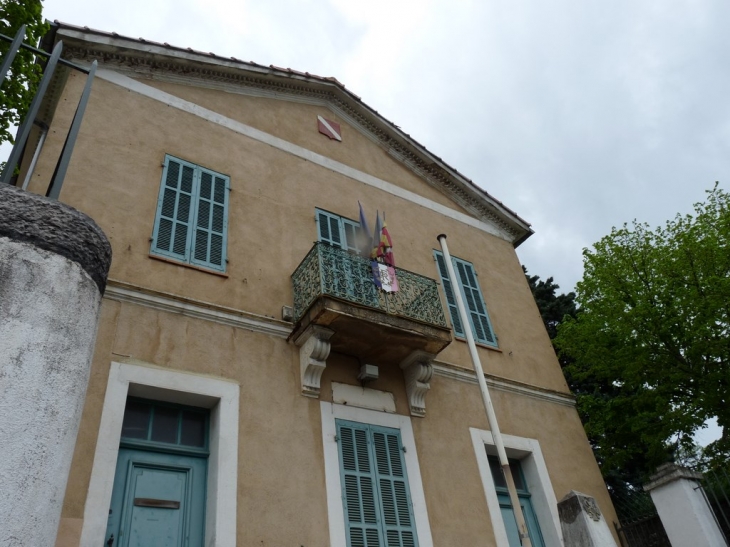 La mairie - Ollières