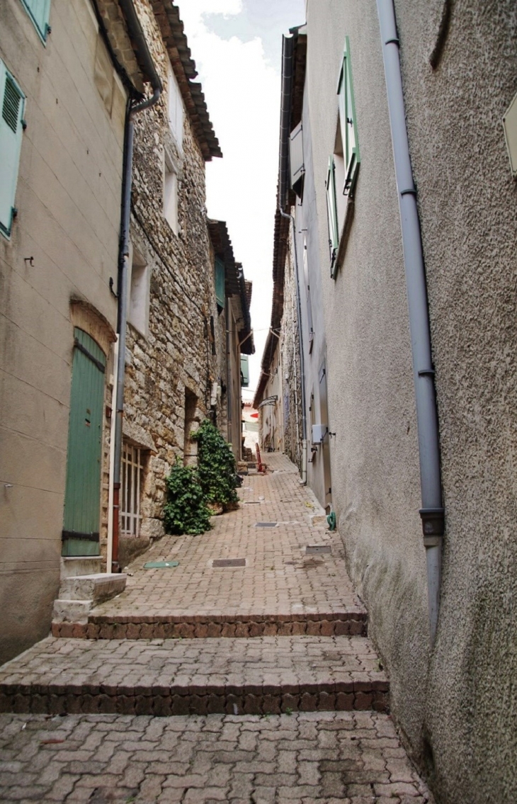 Le Village - Ollières