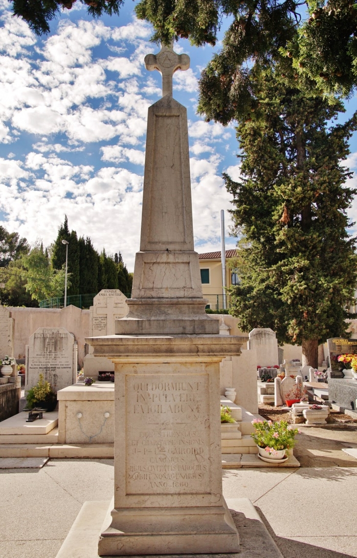 Monument-aux-Morts - Ollioules