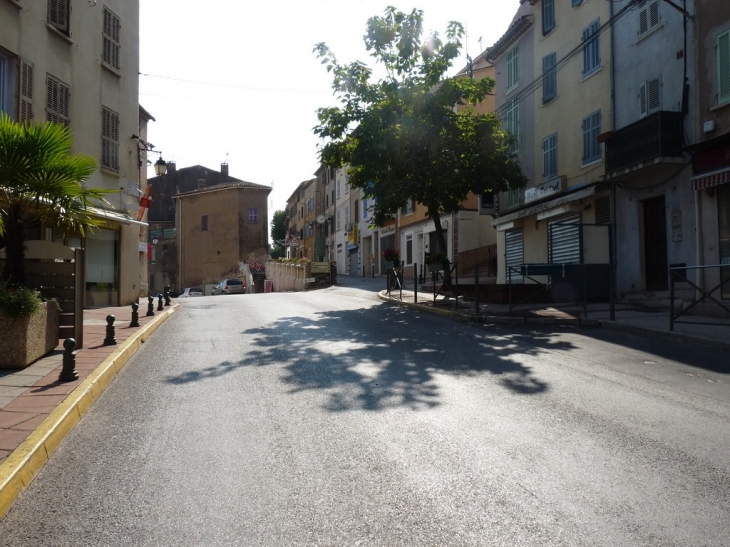 Boulevard H.Guérin - Pierrefeu-du-Var