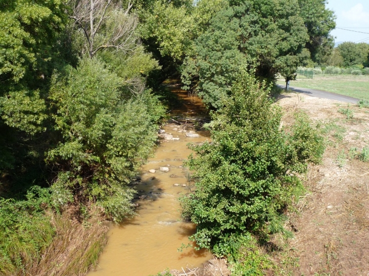 Le réal Martin(vers le pont de Cuers) - Pierrefeu-du-Var