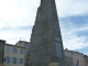 Photo suivante de Pierrefeu-du-Var le monument dédié au dirigeable Dixmude