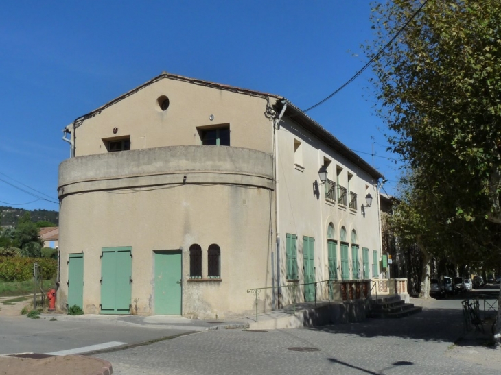 Foyer des Campagnes ,Boulevard Maréchal Joffre - Plan-de-la-Tour