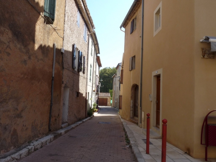 Rue de la Lecque - Pourcieux