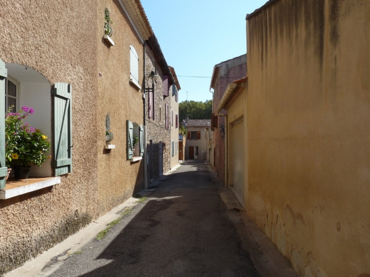 Rue Saint Esprit - Pourcieux