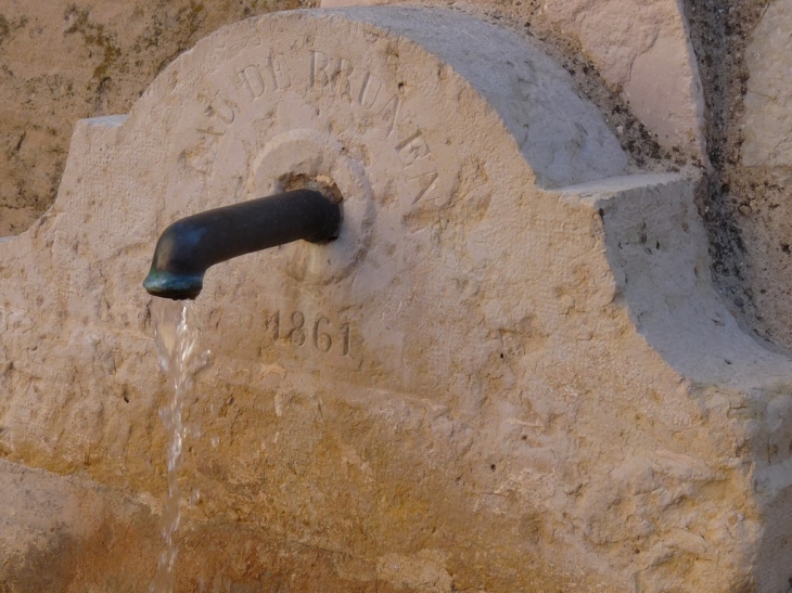 La fontaine vieille - Pourrières