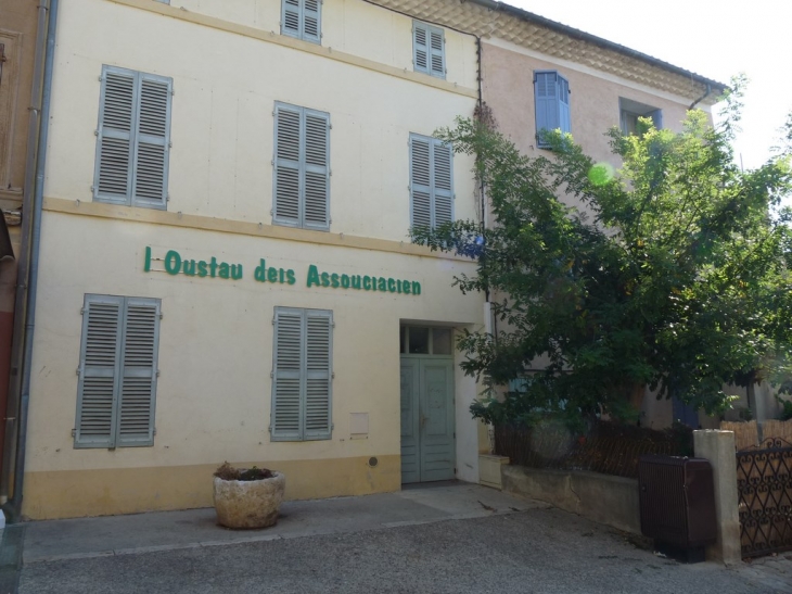 La maison des associations - Pourrières