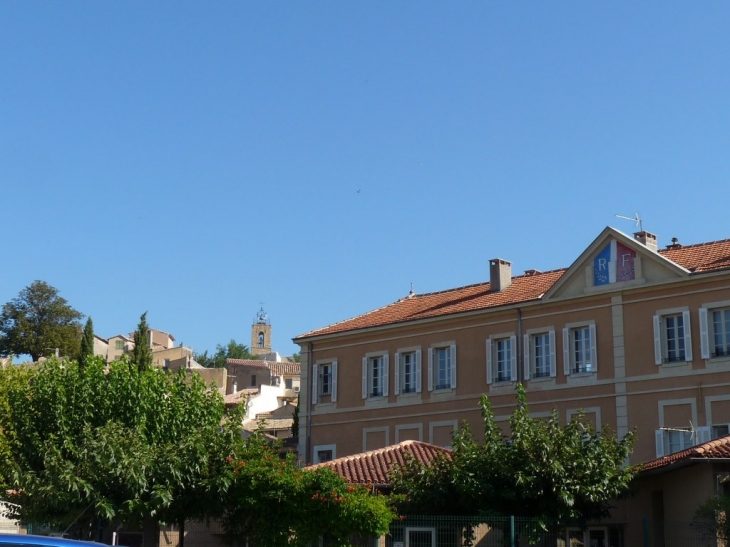 L'école communale - Pourrières