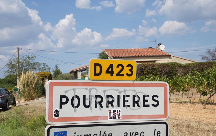  - Pourrières