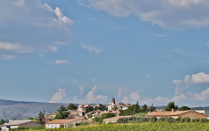 Le Village - Pourrières