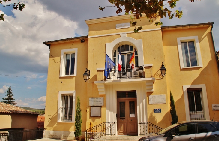 La Mairie - Pourrières